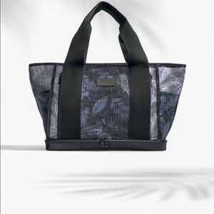 POPFLEX Black and Gray Leaf Print Beach Bag